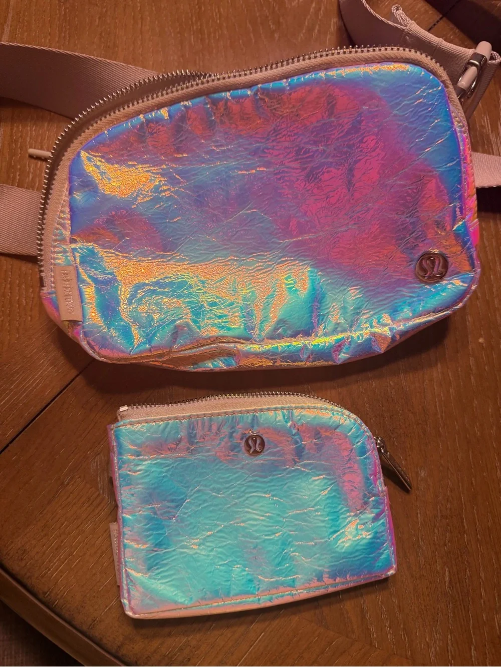 lululemon everywhere metallic belt bag and card pouch